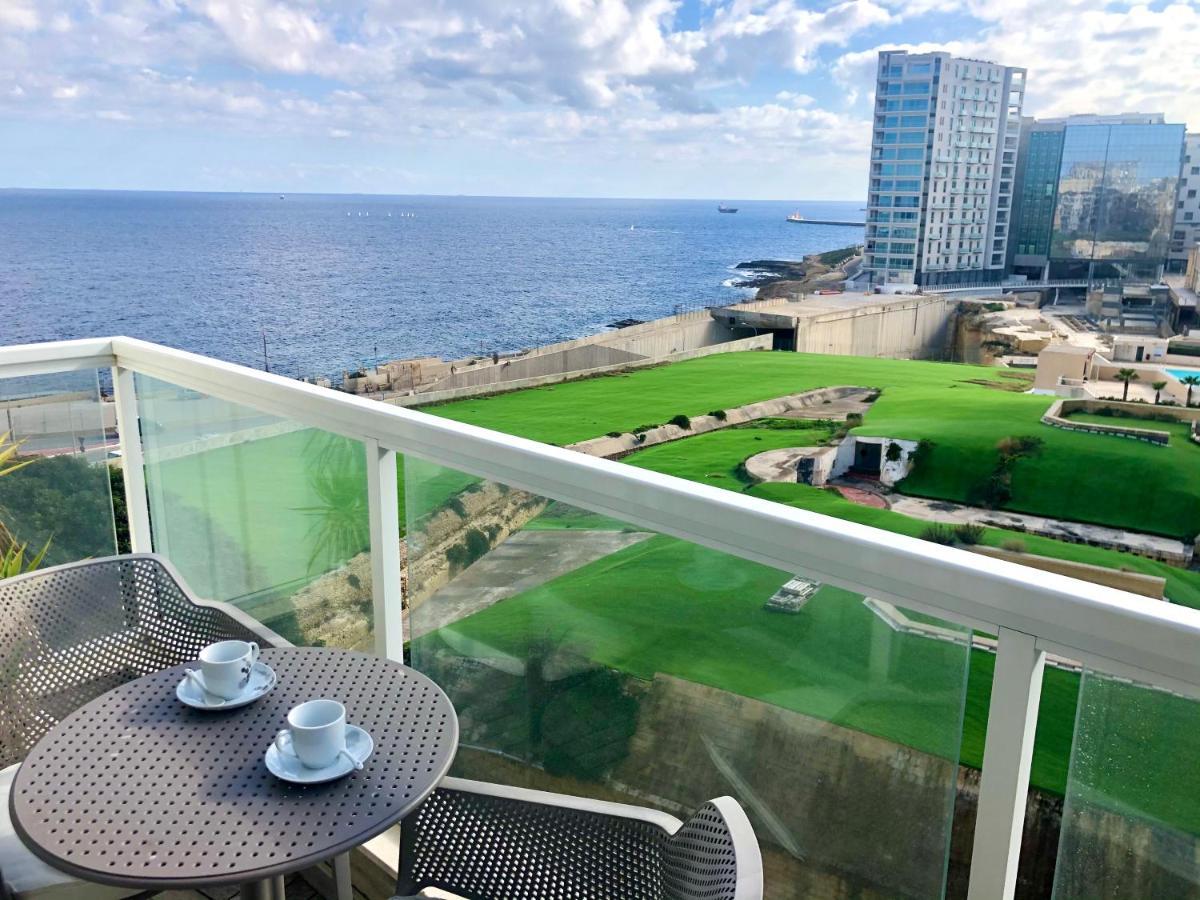 Stylish Seaview Apartment In A Prime Location 斯利马 外观 照片